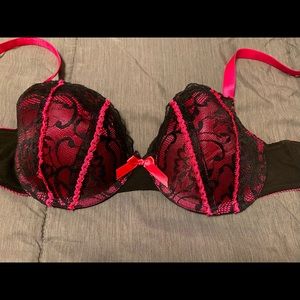 Fredericks of Hollywood Bra (no push-up)